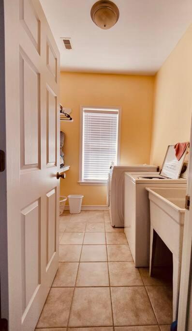 Sunny Delight - Sleeps 10 - Generous Space! Bolivar Peninsula Dış mekan fotoğraf