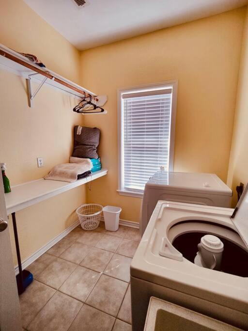 Sunny Delight - Sleeps 10 - Generous Space! Bolivar Peninsula Dış mekan fotoğraf