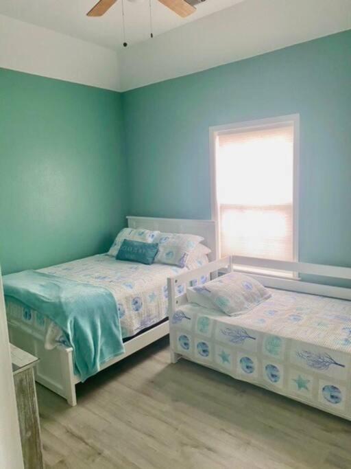 Sunny Delight - Sleeps 10 - Generous Space! Bolivar Peninsula Dış mekan fotoğraf