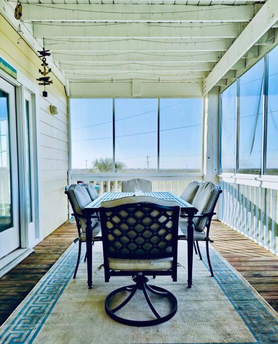 Sunny Delight - Sleeps 10 - Generous Space! Bolivar Peninsula Dış mekan fotoğraf