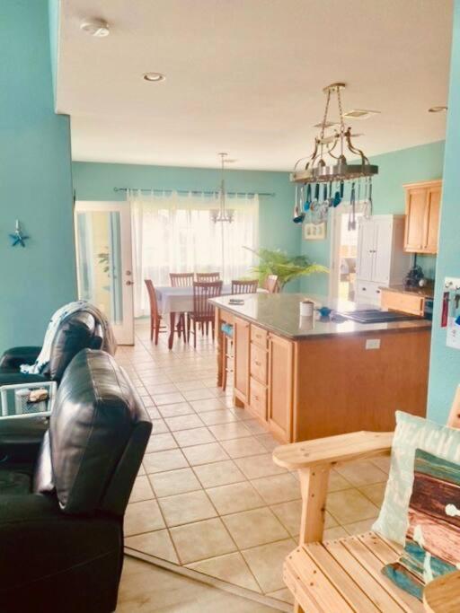 Sunny Delight - Sleeps 10 - Generous Space! Bolivar Peninsula Dış mekan fotoğraf
