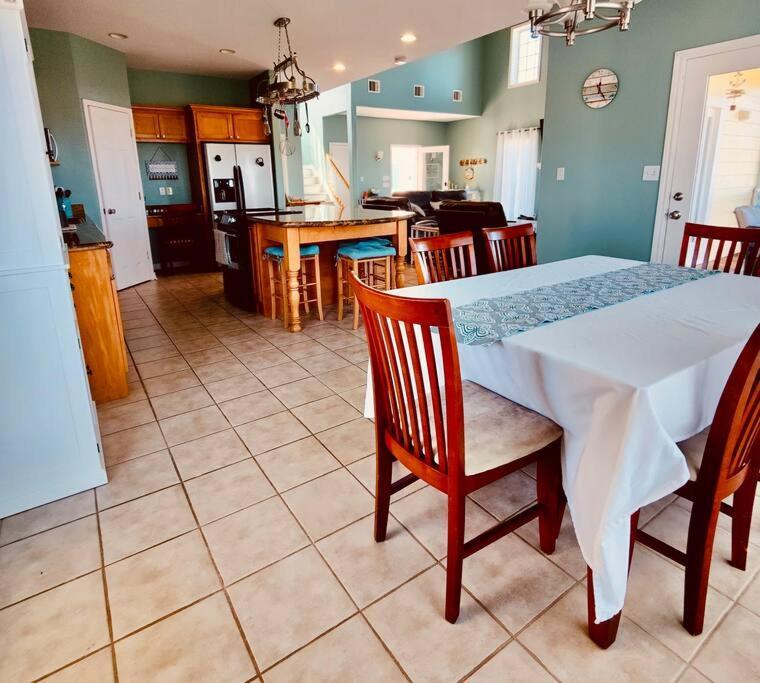 Sunny Delight - Sleeps 10 - Generous Space! Bolivar Peninsula Dış mekan fotoğraf